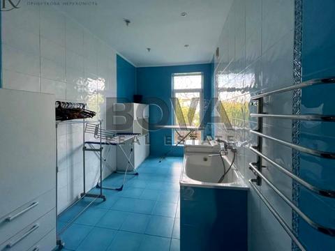 будинок за адресою Київ, Огіркова вул.