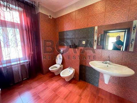 будинок за адресою Київ, Огіркова вул.