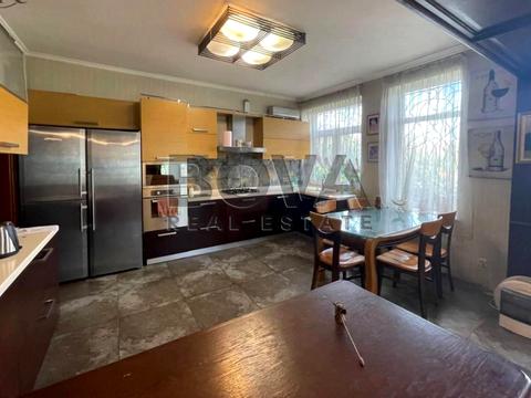 будинок за адресою Київ, Огіркова вул.