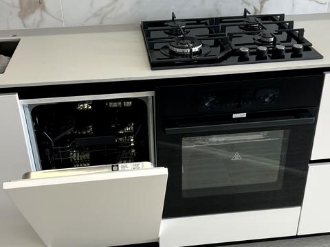 квартира по адресу Комаровская ул., (Будинок 10)