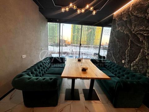 коммерческая по адресу Днепровская набережная ул., 15