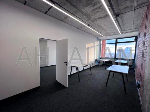 комерційна за адресою Євгена Коновальця вул. (Щорса), 44-А