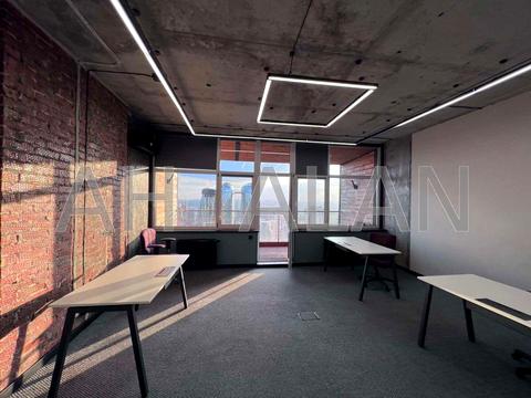 комерційна за адресою Євгена Коновальця вул. (Щорса), 44-А