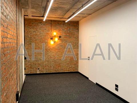 комерційна за адресою Євгена Коновальця вул. (Щорса), 44-А