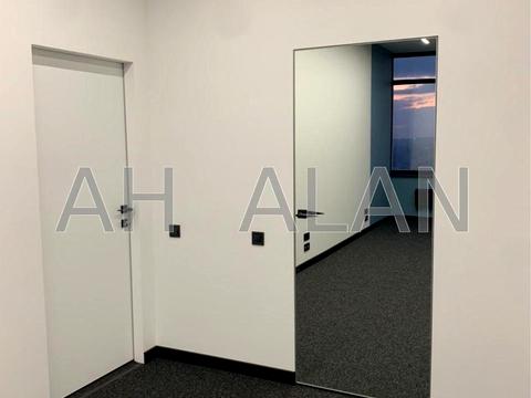 комерційна за адресою Євгена Коновальця вул. (Щорса), 44-А