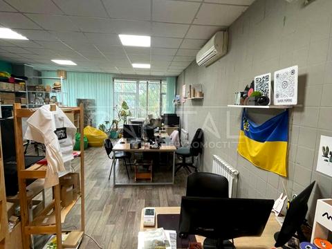 коммерческая по адресу Приречная ул., 25