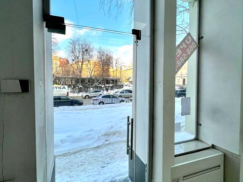 комерційна за адресою Львів, Князя Ярослава Осмомисла пл., 10