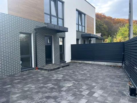 будинок за адресою Миколи Голубця вул. ()