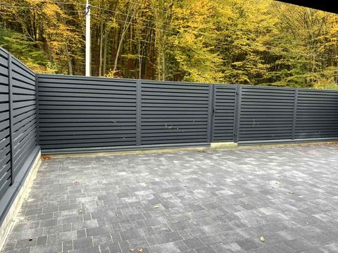 будинок за адресою Миколи Голубця вул. ()