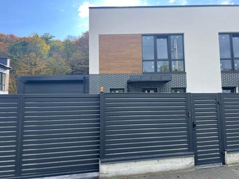 будинок за адресою Миколи Голубця вул. ()