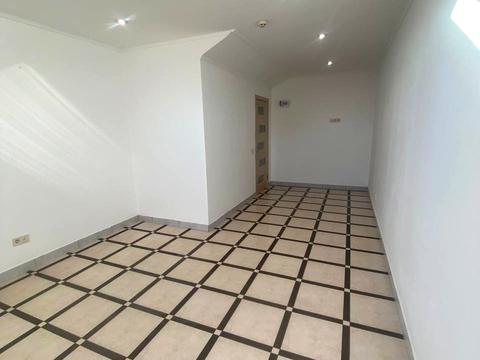 комерційна за адресою Львів, Личаківська вул. (), 185