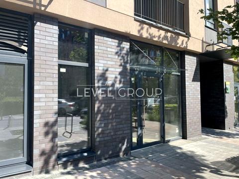 комерційна за адресою Салютна вул., 2к19