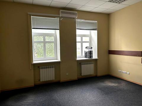 комерційна за адресою Саксаганського вул., 111-А