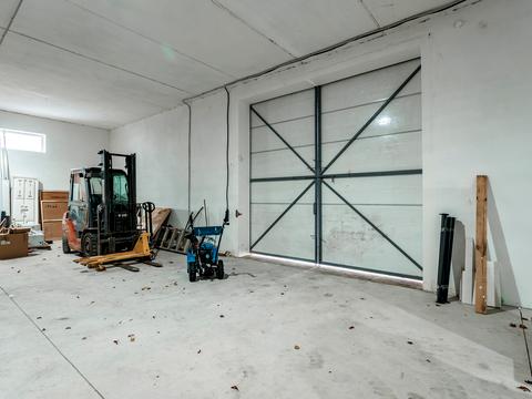 комерційна за адресою 14 Жовтня, 9