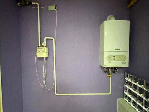 комерційна за адресою Зодчих вул., 20