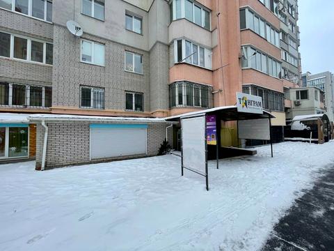 комерційна за адресою Зодчих вул., 20