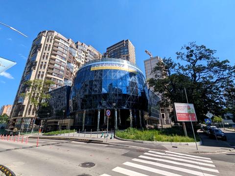 коммерческая по адресу Василия Тютюнника ул. (Анрі Барбюса), 37/1