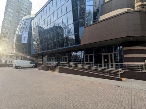 коммерческая по адресу Василия Тютюнника ул. (Анрі Барбюса), 37/1