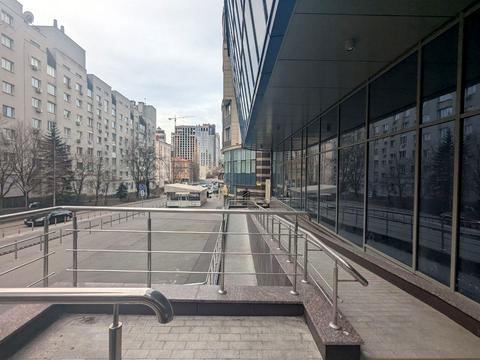 коммерческая по адресу Василия Тютюнника ул. (Анрі Барбюса), 37/1