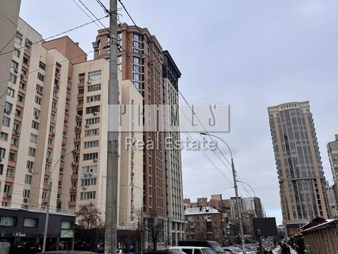 комерційна за адресою Антоновича вул. (Горького), 115