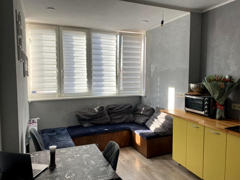 квартира за адресою Захисників України вул. (1-го Травня), 40