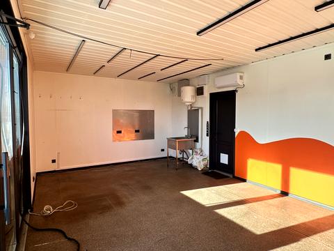 комерційна за адресою Набережна вул., 13