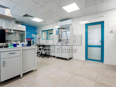 комерційна за адресою Доківська вул., 10, к8