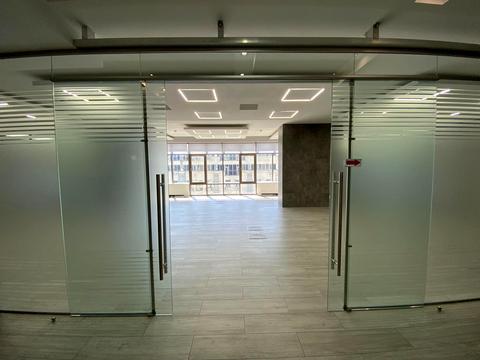 комерційна за адресою Велика Васильківська вул. (Червоноармійська), 72