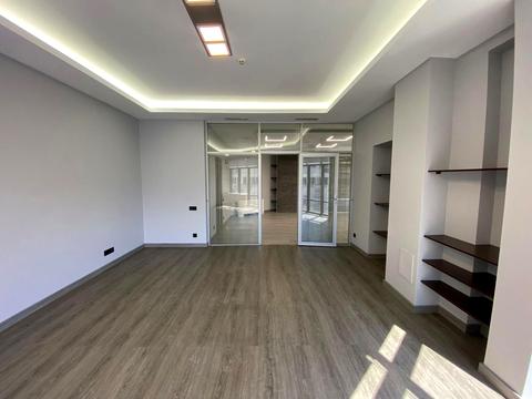 комерційна за адресою Велика Васильківська вул. (Червоноармійська), 72