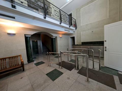 комерційна за адресою Василя Тютюнника вул. (Анрі Барбюса), 28б