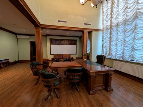 комерційна за адресою Василя Тютюнника вул. (Анрі Барбюса), 28б