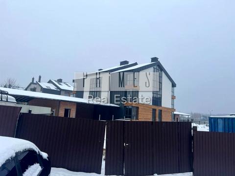 будинок за адресою Квіткові Луки вул., 15