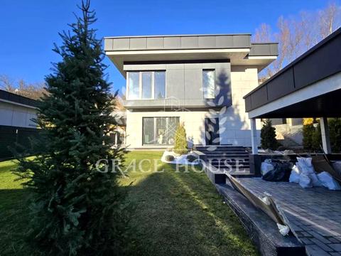 дом по адресу  ул.