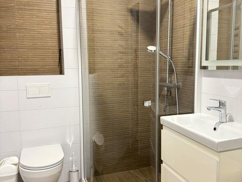 квартира за адресою Мисливська вул., 24