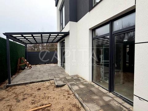 будинок за адресою с. Петропавлівська Борщагівка, Каштанова вул.