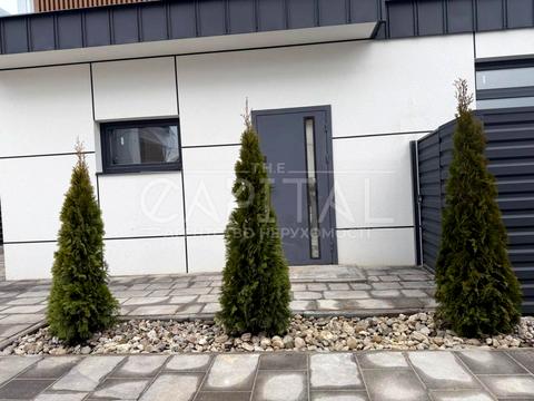 будинок за адресою с. Петропавлівська Борщагівка, Каштанова вул.