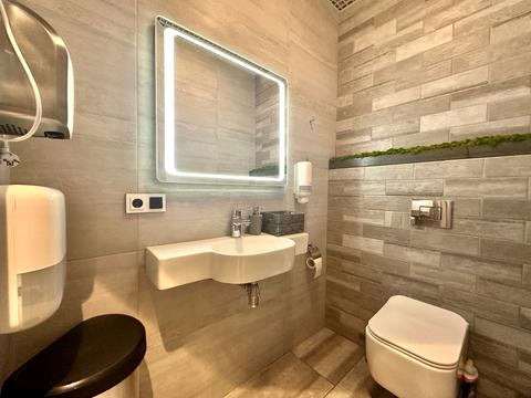 комерційна за адресою Глибочицька вул., 32-В