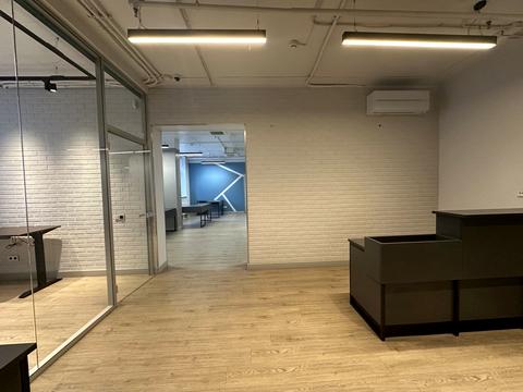 комерційна за адресою Глибочицька вул., 32-В