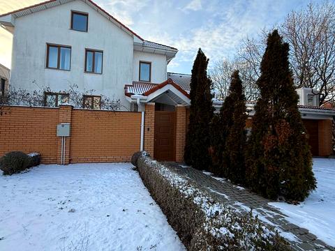 дом по адресу Теплична вул.