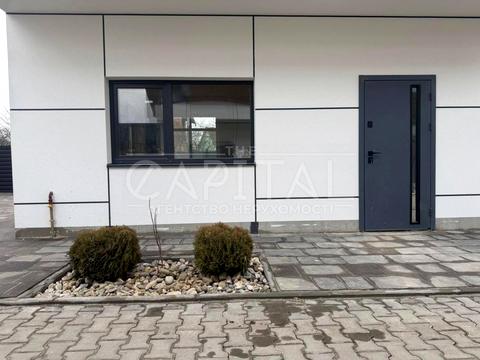 будинок за адресою с. Петропавлівська Борщагівка, Каштанова вул.