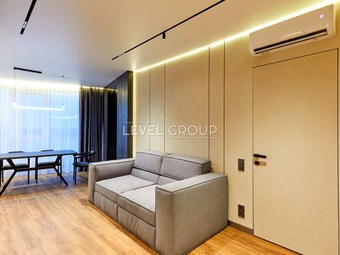 будинок за адресою Дніпровська набережна вул., 13