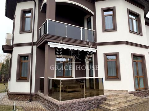 будинок за адресою Лобановського вул.