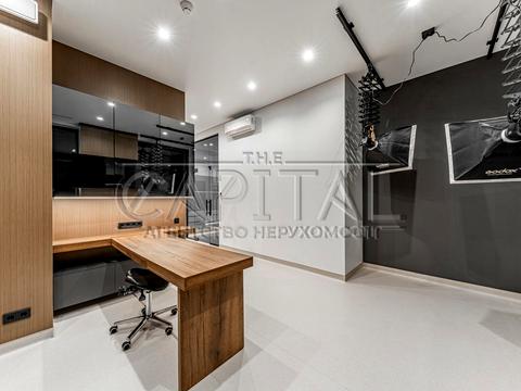 комерційна за адресою Київ, Василя Тютюнника вул. (Анрі Барбюса), 43