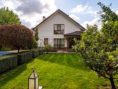 дом по адресу авіаторів