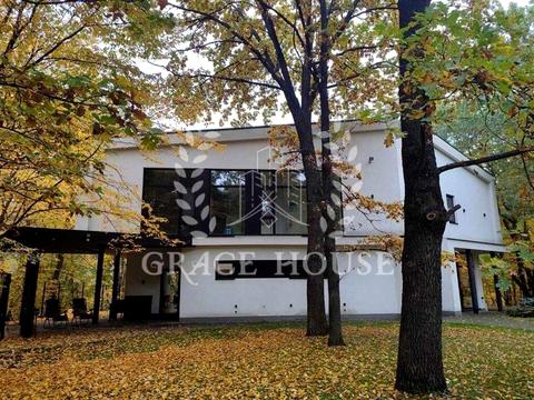 будинок за адресою Щаслива вул.