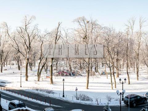 квартира за адресою Михайла Грушевського вул., 9-А