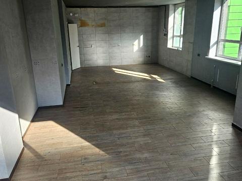 комерційна за адресою Університетська вул., 3/14