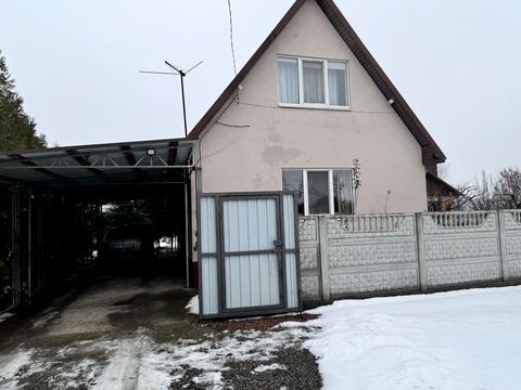 будинок за адресою Вішнева