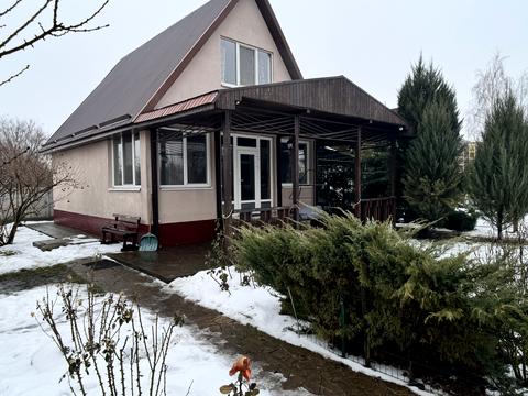 будинок за адресою Вішнева