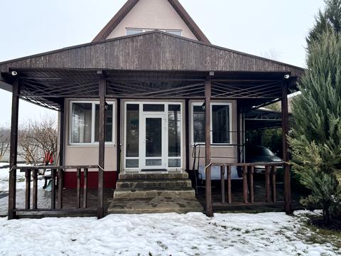 будинок за адресою Вішнева